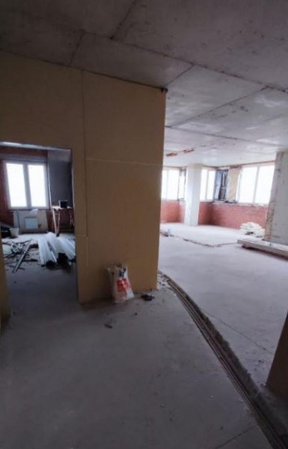 Продам квартиру 148,2 кв.м Новострой пр. Панфилова