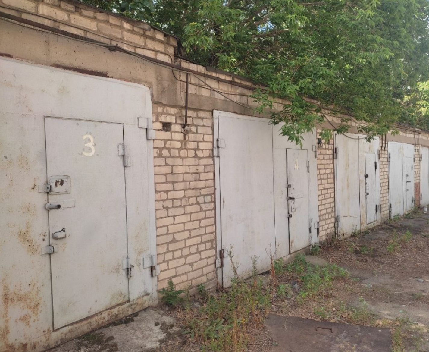 Продажа комплекс-база 4000 кв.м. Калининский район в Донецке