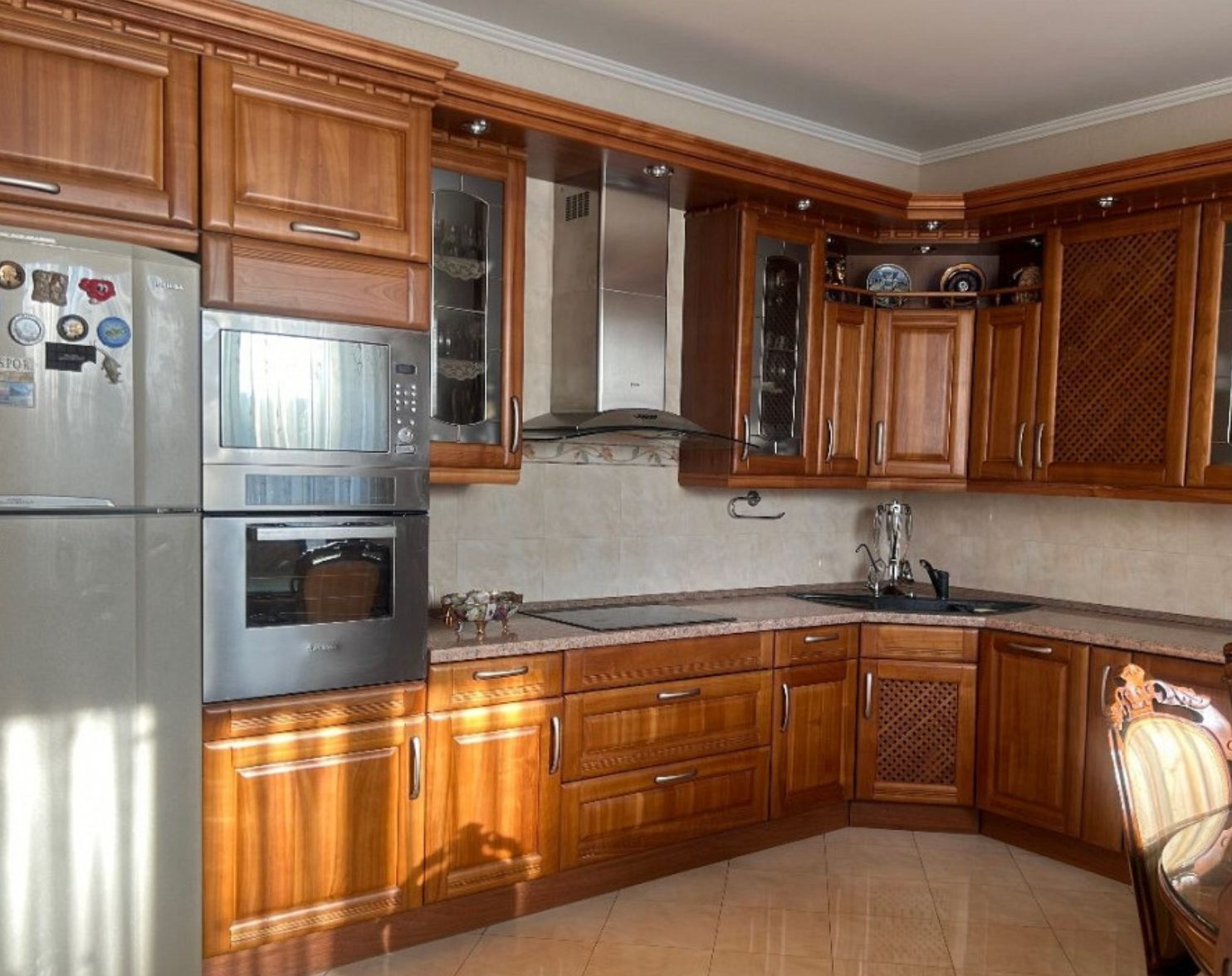 Продам Шикарную 3 комн кв-ру Новострой. Есть Паркинг. Ремонт. Мебель — фото 6