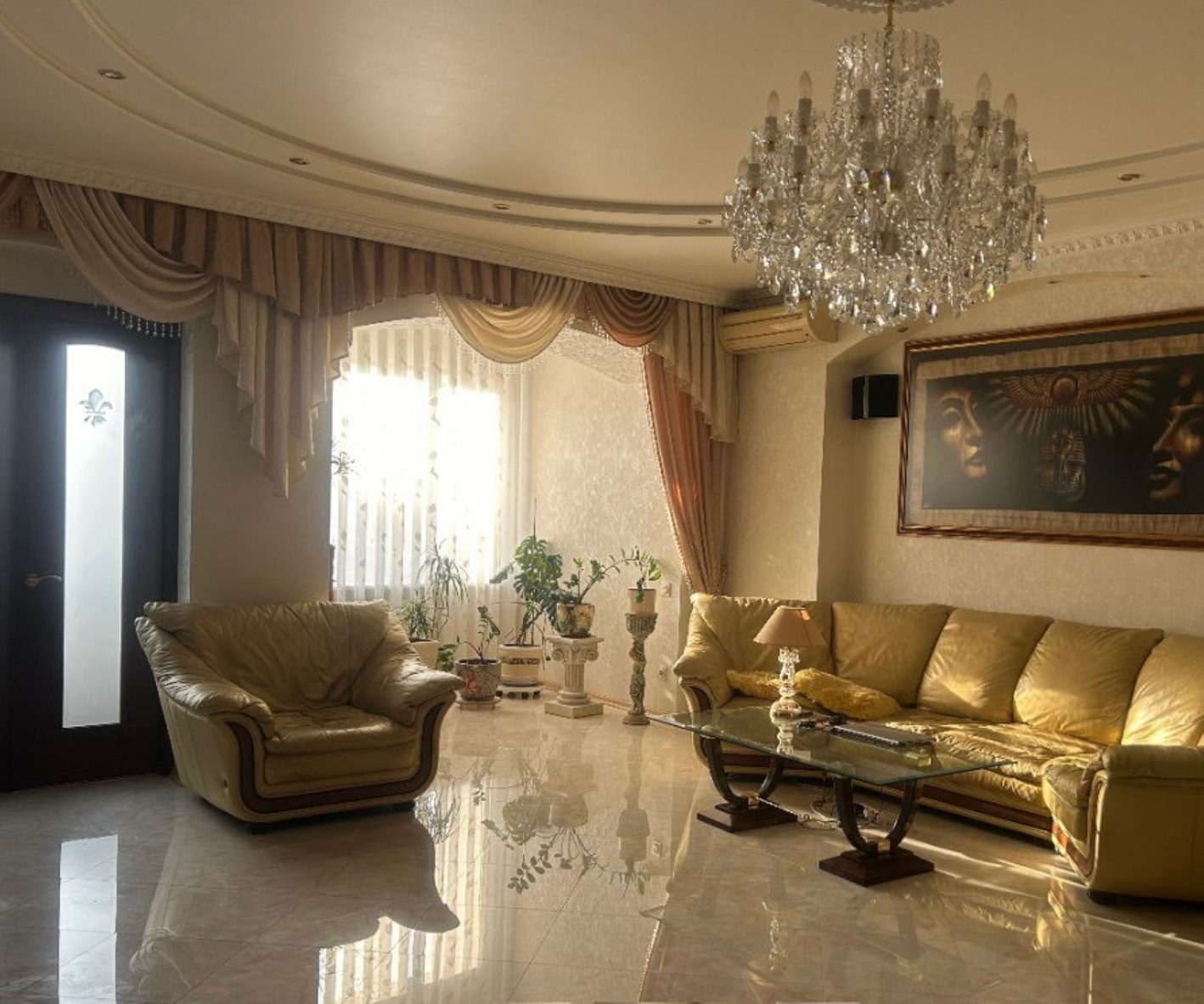 Продам Шикарную 3 комн кв-ру Новострой. Есть Паркинг. Ремонт. Мебель — фото 8