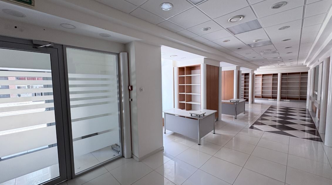 Аренда Магазин, Офис с Мебелью. 145 м² Отл.сост. Центр Донецка. 