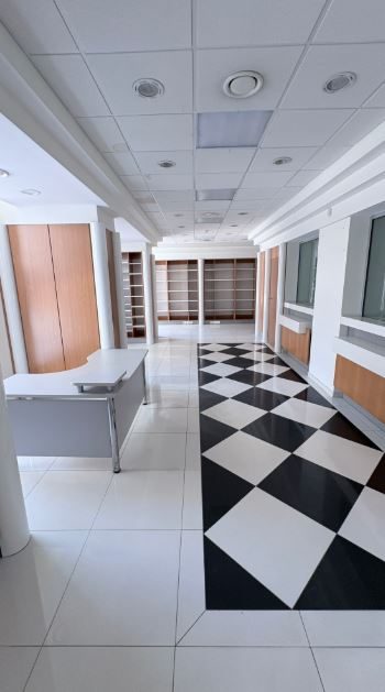 Аренда Магазин, Офис с Мебелью. 145 м² Отл.сост. Центр Донецка. 