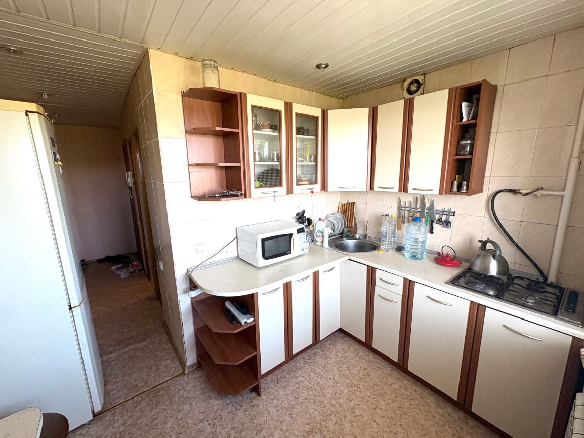 Собственник. Продам 3 комн.кв. 66кв.м. ул.Артема ТЦ "Донецк Сити"  в Донецке