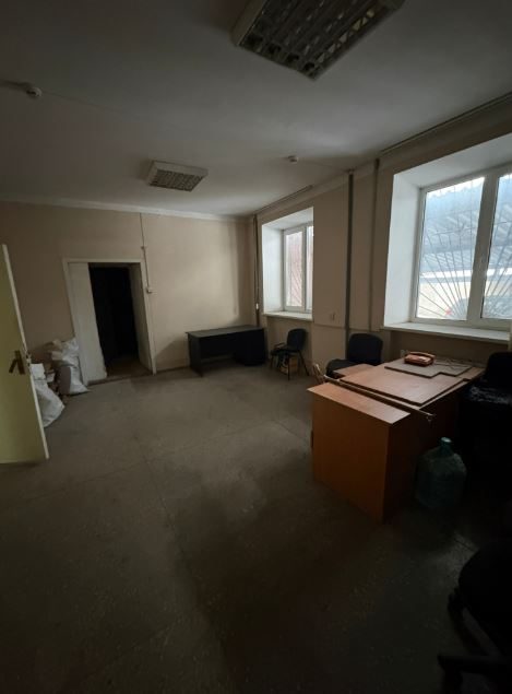 Продам нежилое помещение-офис 500 кв.м. пр.Офицерский в Донецке