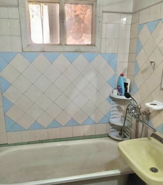 СОБСТВЕННИК. Продам 1 комн. квартиру 32 кв.м. около Торг Центр "Донецк Сити"