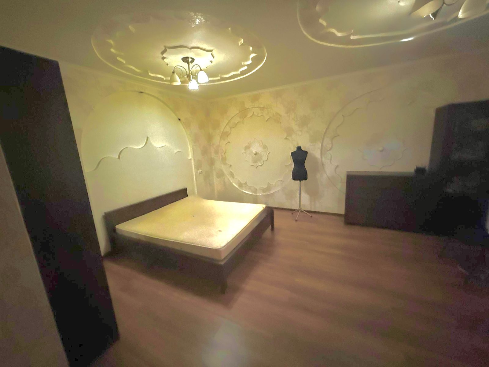 Дом 2 эт дам 180кв.м. Грабари , 8 сот земли