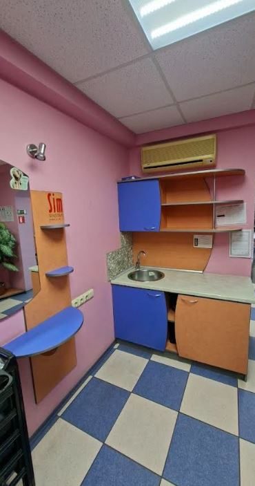 Продам Салон с Оборудованием ул. Артема ТЦ "Маяк" — фото 7